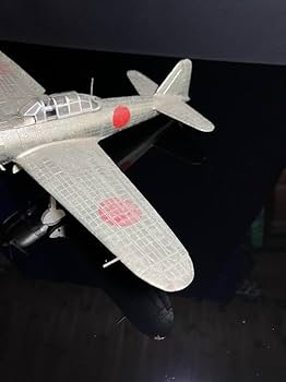 Amazon.co.jp: ゼロ戦 零戦 戦闘機 旧日本軍 模型 メタル製 レア